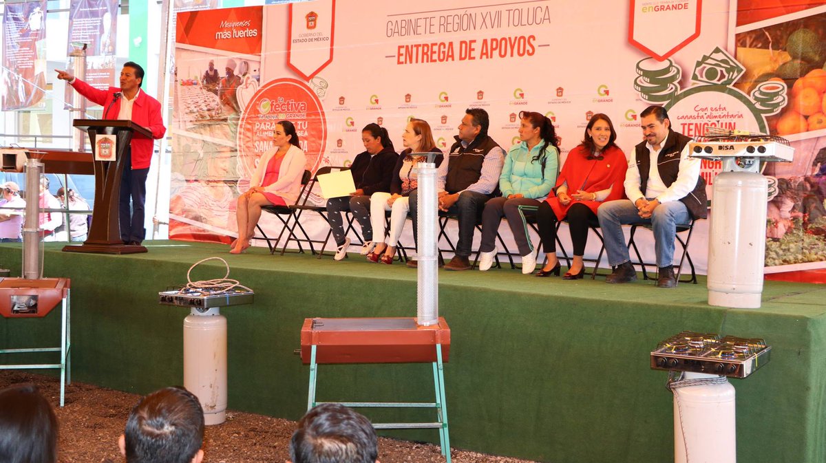 HUIX_2012's tweet photo. Suman más de 2 mil estufas ecológicas entregadas en Zinacantepec https://t.co/cWvNCB6gn2 @zinacantepectv https://t.co/4SyPEQ28l2”