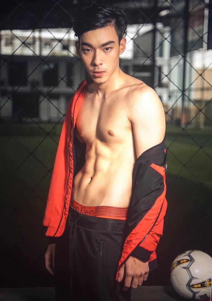 jinshow2's tweet photo. วอลเลย์บอลถึงจะแพ้ งั้นเชียร์ฟุตบอลกับน้องเบสต่อน่ะ 
ig:bestkan_ https://t.co/qVaLczmCAC