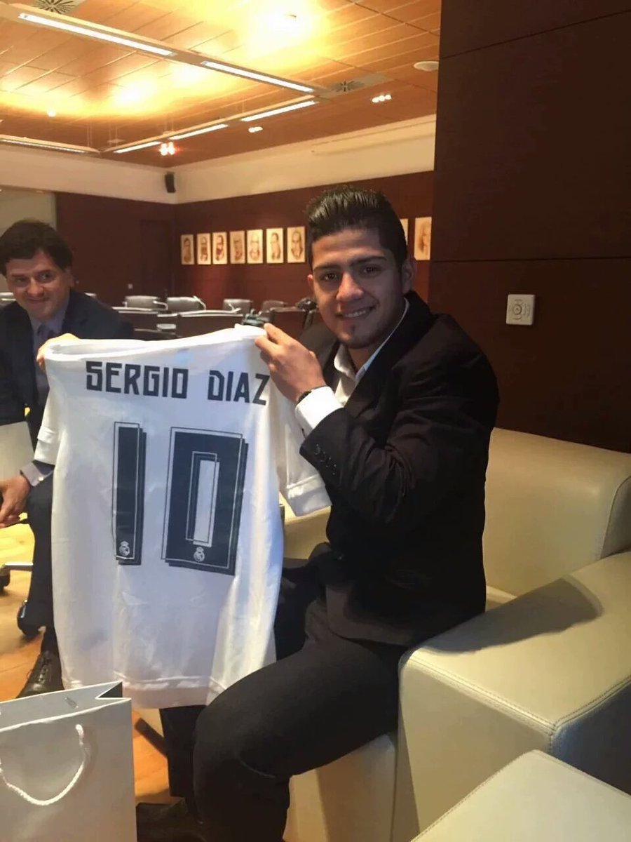 Forever_Amargo's tweet photo. Que GRANDE el pibe.. que le vaya super!! https://t.co/FLlotSOAs2