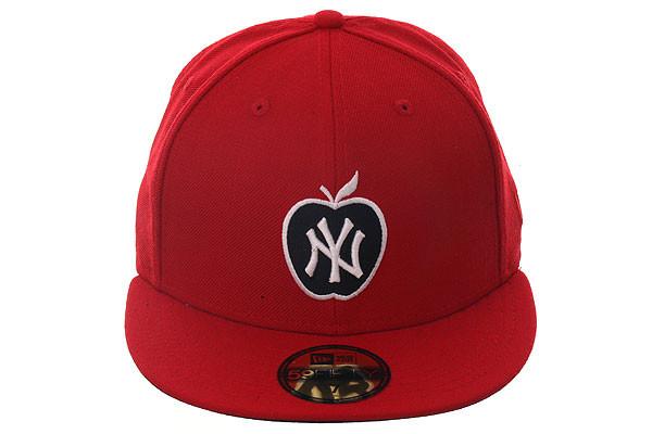 HAT CLUB on X: 🍎🎤 The Fred Durst model. Chyeeeaahh!!! #Yankees    / X