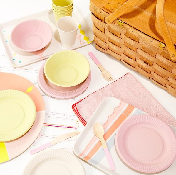 abchome's tweet image. packing for a picnic, the abc way. #abchome