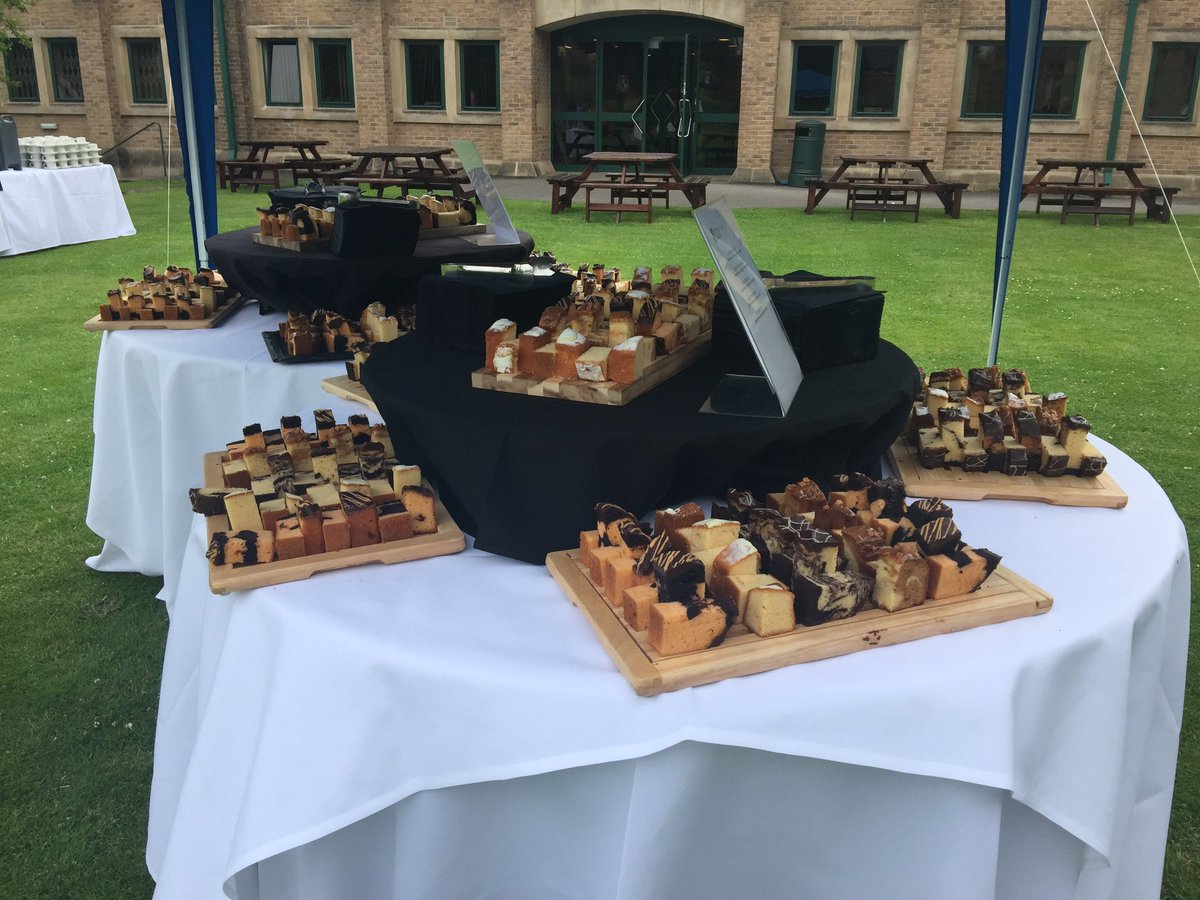 Who wants cake.... <a href="/n_high_catering/">Nottshighcatering</a> @NottsHigh seniors prize giving