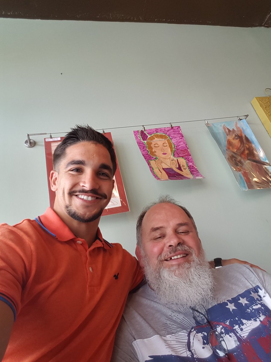 FosterSmiles's tweet photo. When patients give back! #MochaShake @stompingbean  #GiveBack #Thankful https://t.co/xJZw5zbpND