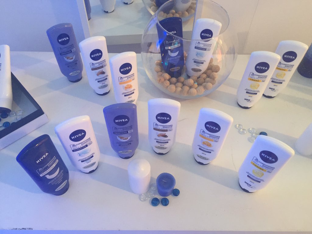 tlive_alphatv's tweet photo. RT &amp; κερδιστε 7 τυχεροί θα κερδισουν Nivea in Shower #tatianalive https://t.co/IJ3Oca9L4L