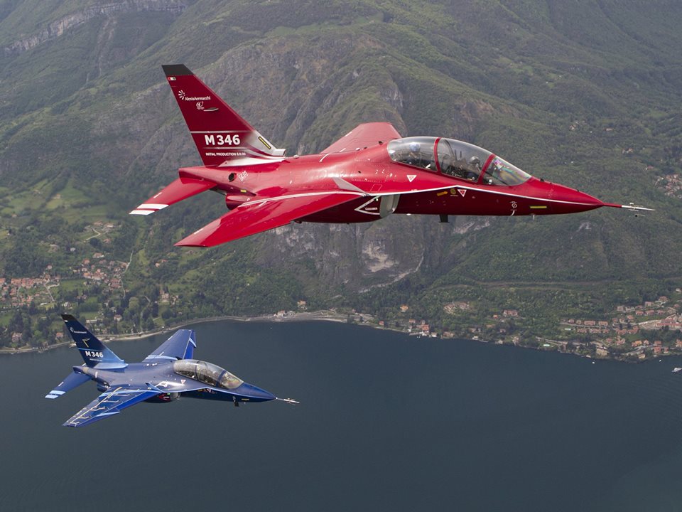 FAA_Ofc's tweet photo. Otra de las ofertas para la FAA, el Leonardo Finmeccanica M-346 Master. https://t.co/tBGtaaHHcS