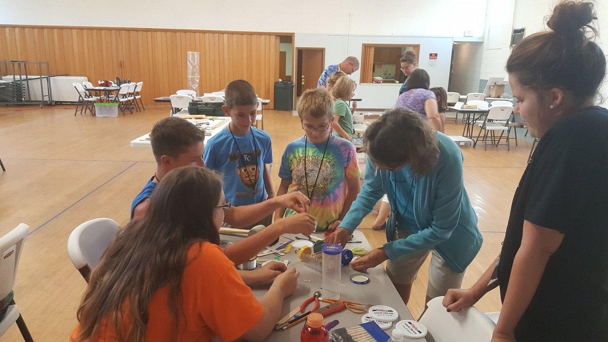 jschulte25's tweet photo. Best team ever! #nceseagles @ReinhardtDerek https://t.co/ny45g9ym5v