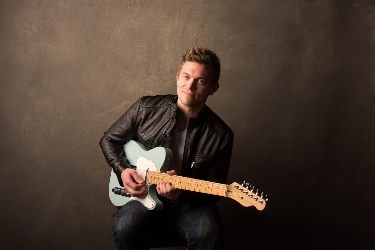 glidemag's tweet image. SONG PREMIERE: @Mattbrownsongs Shines With Feel-Good Soul Tune “Let It Show”. LISTEN: bit.ly/29i1cIb