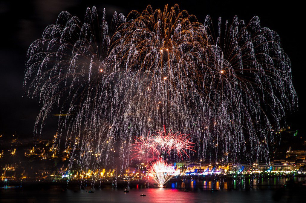 EngRivieraMag's tweet image. The British Firework Championships Plymouth 17 August 2016 englishrivieramagazine.co.uk/british-firewo…
