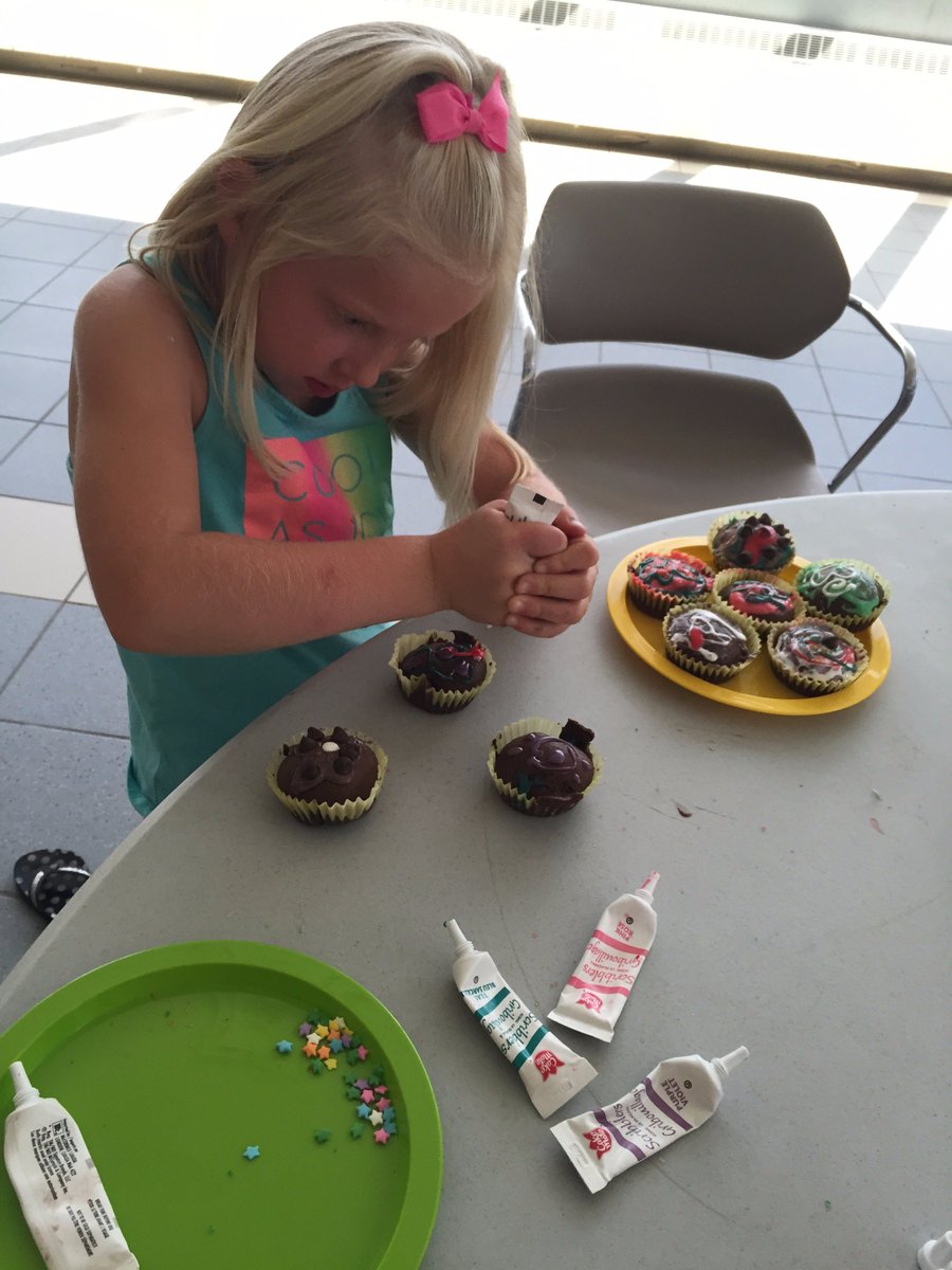 CampusStep's tweet photo. Sweet Treats is having a blast this week! We offer TONS of cooking/baking camps. Kids in the Kitchen is July 25-28! https://t.co/4OOhAL6BAj