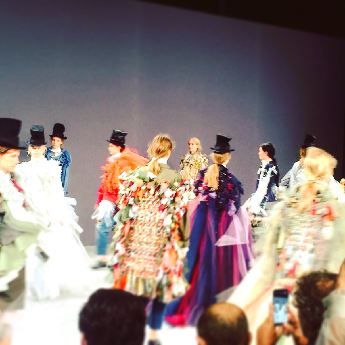 #hautecouture #ViktorandRolf #vagabonds