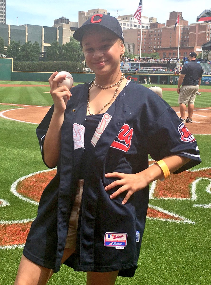 CleGuardians's tweet photo. Boys &amp; Girls Clubs of CLE Youth of the Year scholarship winner Zayllianny Mojica will throw today's first pitch! https://t.co/SOLw5PicVS