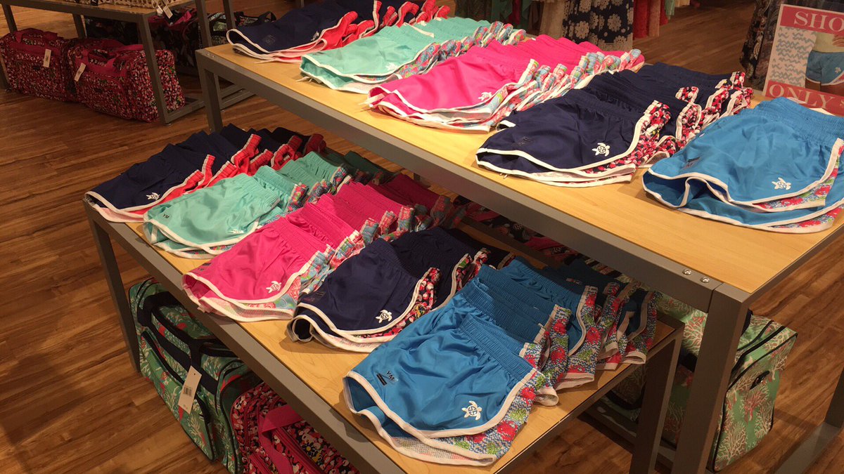 dazzleuponline's tweet photo. We can't get over how cute these #simplysouthern shorts are! #dazzleup https://t.co/OmLvhD6rwv