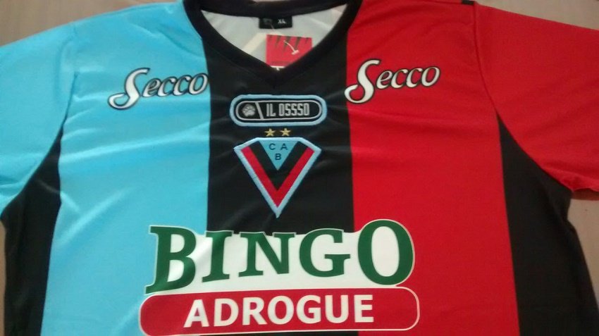 DonbalonAR's tweet photo. ¡Ganate la camiseta de @CABrown_Oficial gentileza @ilosssosports! Seguinos, dale RT y ya estás participando https://t.co/L2tjmyM8VK