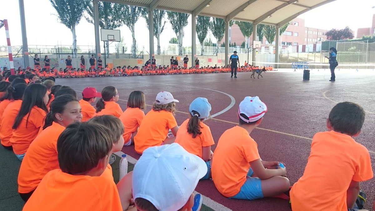 Gran día en el Campamento <a href="/CGRAlgete/">CGRAlgete</a>, Hoy disfrutamos d la visita de: Policía local, protección civil y SAU. Gracias