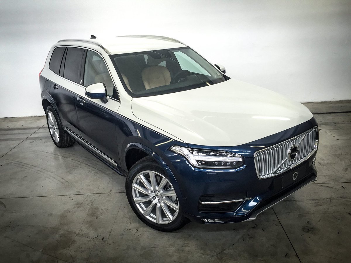 motorionline's tweet photo. #GarageItaliaCustoms firma la one-off con livrea bicolore della #Volvo #XC90 https://t.co/z3mXkKR15d #VolvoXC90 #SUV https://t.co/O5pWIURLYa
