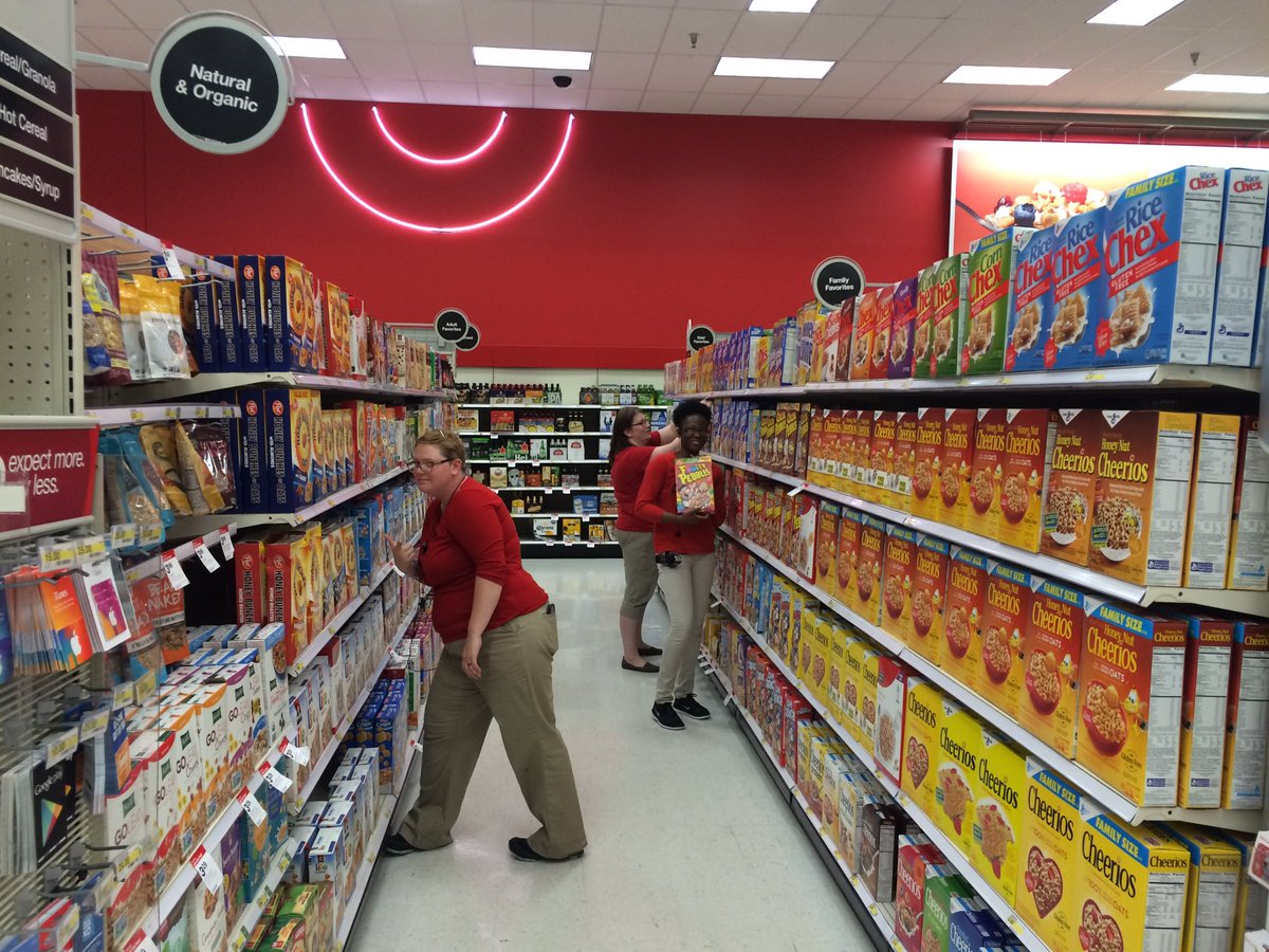 hung_doh's tweet photo. @browntm526 @spetersbullseye @davewoolet @JayYezzi @00bryzz @kaycwiggs #middayzone #teamwork https://t.co/Wxl0Iolmoo