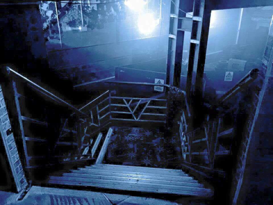 ParanormalEvent's tweet photo. Village #ghosthunt #mansfeild next Friday only £30 Plz RT #mansfeildhour #Nottinghamhour https://t.co/okJmhg26AP https://t.co/T6A8iUaLYZ