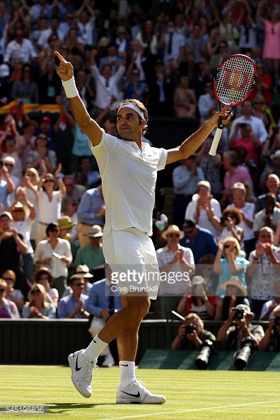 dm_mauron's tweet photo. Roger is The boss 👍🏻💪🏻 #beterer #Federer #SW19 https://t.co/6e3tByOJkW