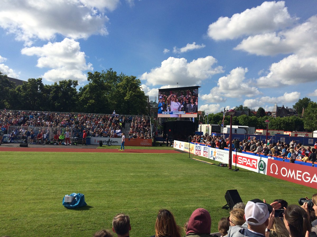 lvk68's tweet photo. Gezellig hier en volle bak #ECH2016 https://t.co/3rcmBDICbC