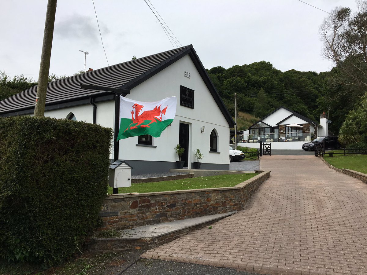 PeterEvansFD's tweet photo. Flag is flying @PeterEvansFD in support of the boys #TogetherStronger https://t.co/kSkuKVL4jn