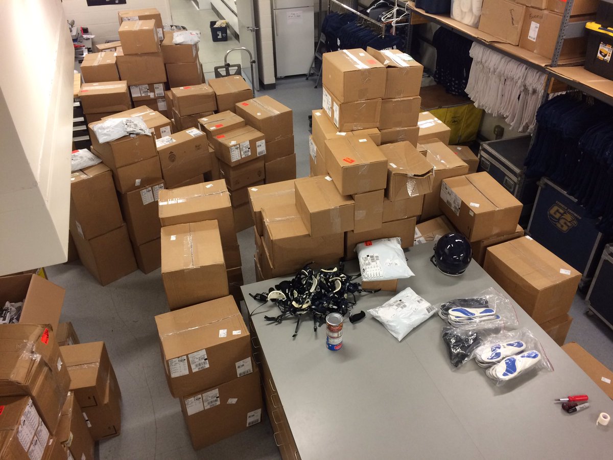 GSFB_equipment's tweet photo. In case you were wondering what 180 boxes looked like #lotsofcardboard #countingfordays @adidas @gatafblifestyle https://t.co/LLwkYf0dMx