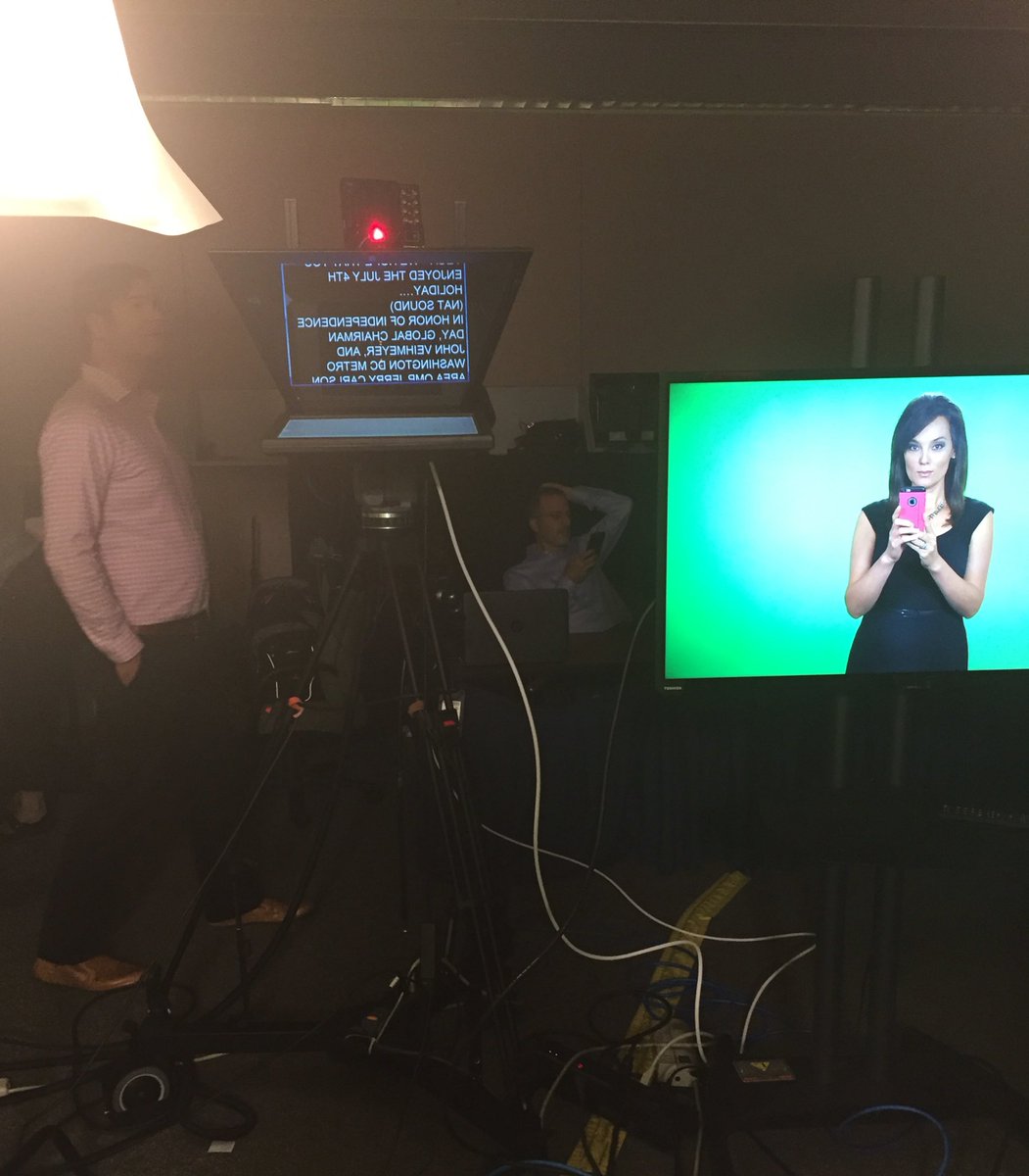 MeganVegaPR's tweet image. #MyView #CantReadBackwards  #PrompterProblems
