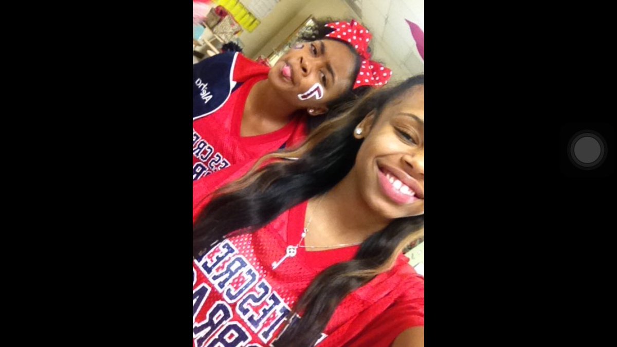 _Obeyhazel's tweet photo. Happy Birthday Sister ❤️😘 @__aleashaaa https://t.co/EX1XExP4oY