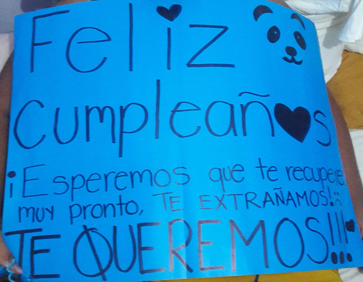 _ThisisLove_'s tweet photo. @Grafocafe @programa_hoy  letra de mi novio!! Que dice? https://t.co/wrZp2LMMt3