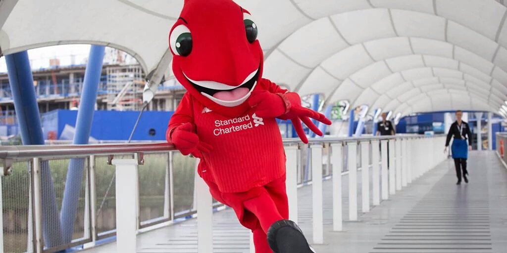 MightyRed_LFC's tweet photo. Had such a boss time @mbna on their #FloatingFanZone. Find out all about it in my note book! https://t.co/QwvfeQDb2K https://t.co/UzHcJ3CxuZ