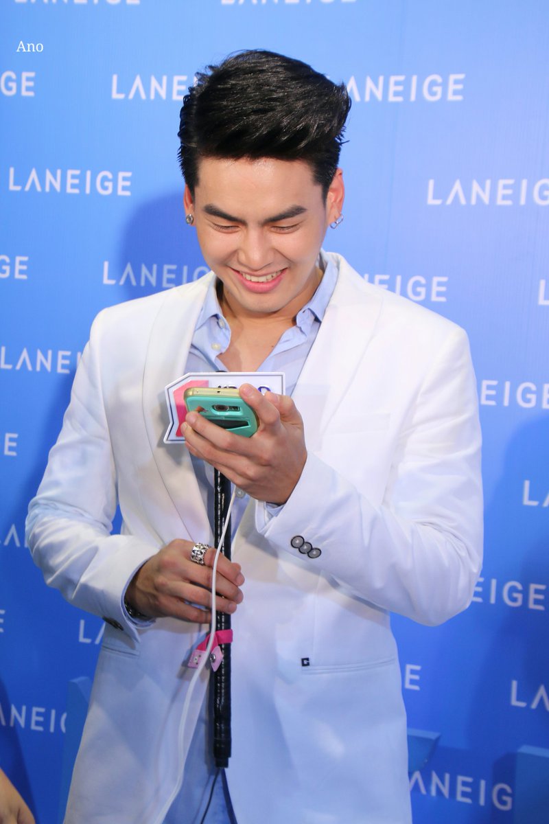 ano_ka_'s tweet photo. #hunz#LANEIGE ยิ้มน่ารักเชียว😆 https://t.co/BhucQBJjDK