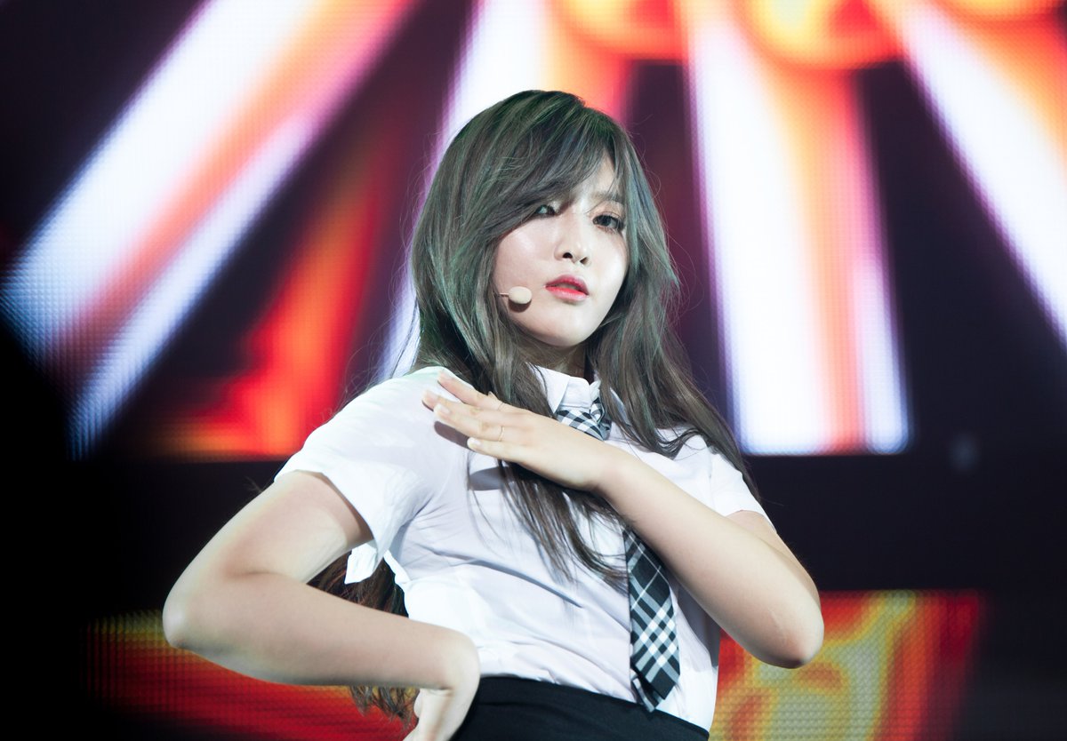 gkawornjss's tweet photo. 160701 AOA일본도쿄단콘 찬미4pic2
#AOA #찬미 #AOA찬미 #chanmi 
분위기도 있는 찬미다..
@Official_AOA @AOA_official_jp @peridot_kr_ https://t.co/Pa4tCsshD7