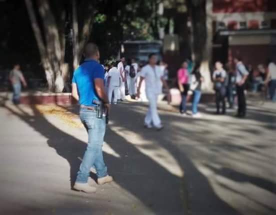 ismaelv718's tweet photo. @soyfdelrincon estas son las represarias de las autoridades universitarias en la UNAH ¿Donde esta la autonomia? https://t.co/bvDeHsYiqx