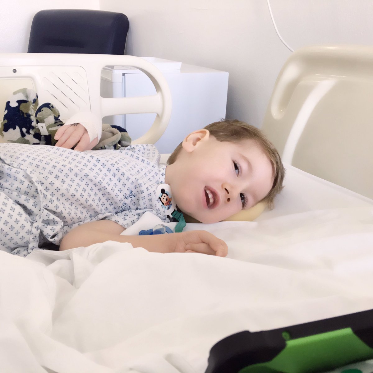 KhrystalKDavis's tweet image. Please Retweet &amp;amp; wish Hunter a speedy recovery in the hospital. Thanks for your support &amp;amp; prayers