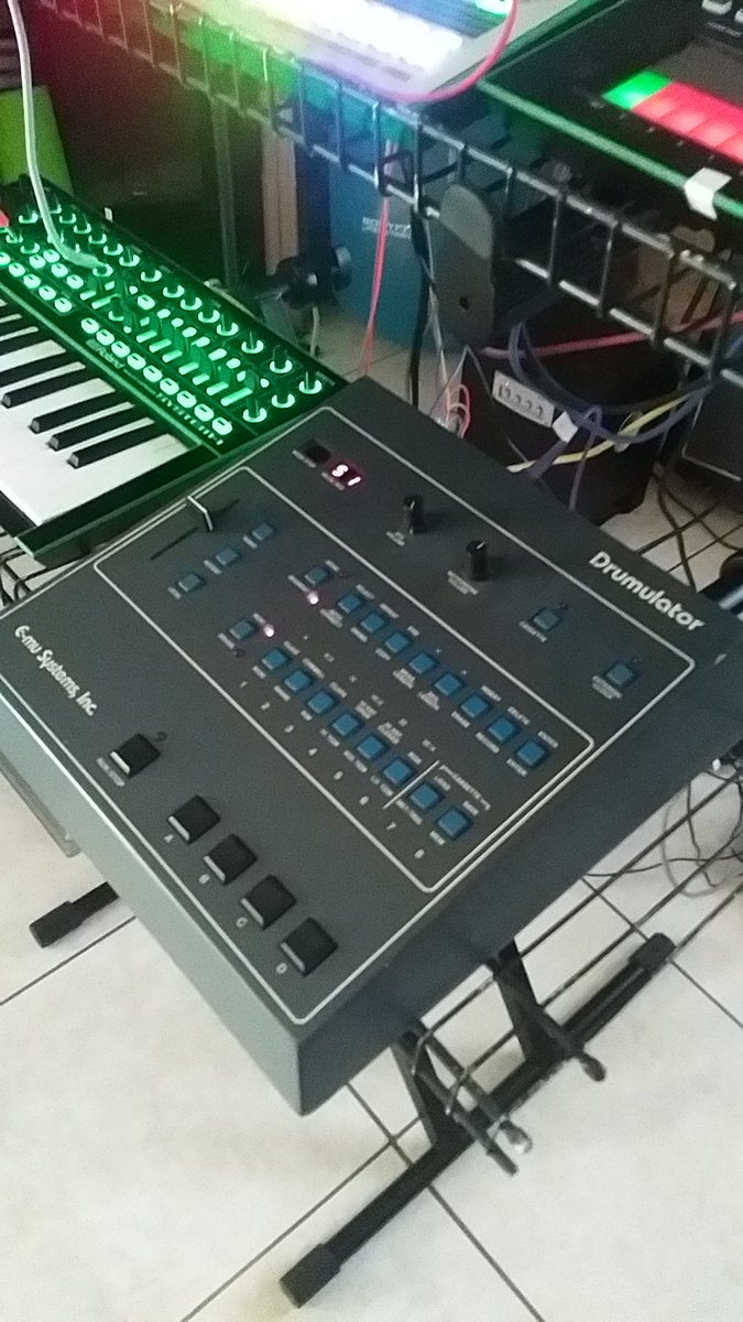 3REV's tweet photo. New addition to the fam E-MU #drumulator #electronica #Miamiproducers #vintage #edm #idm #oldschool https://t.co/M0ddaWPXAk