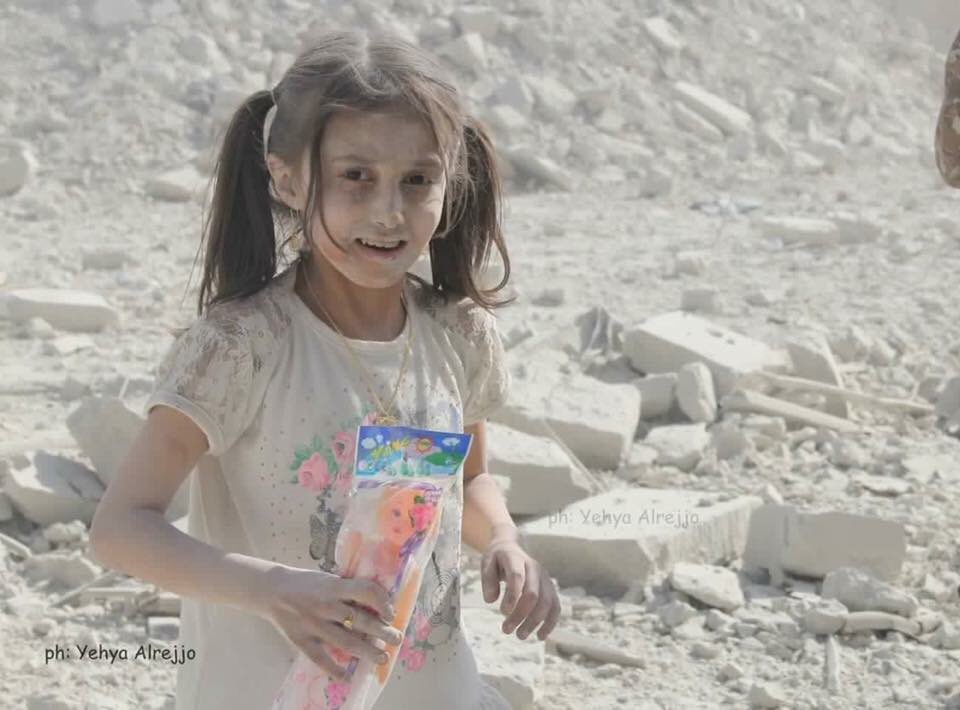 995Khaled's tweet photo. She made it with her new doll, and she will have a great Eid despite Assad's Airstrikes! https://t.co/bPfEJre1gg