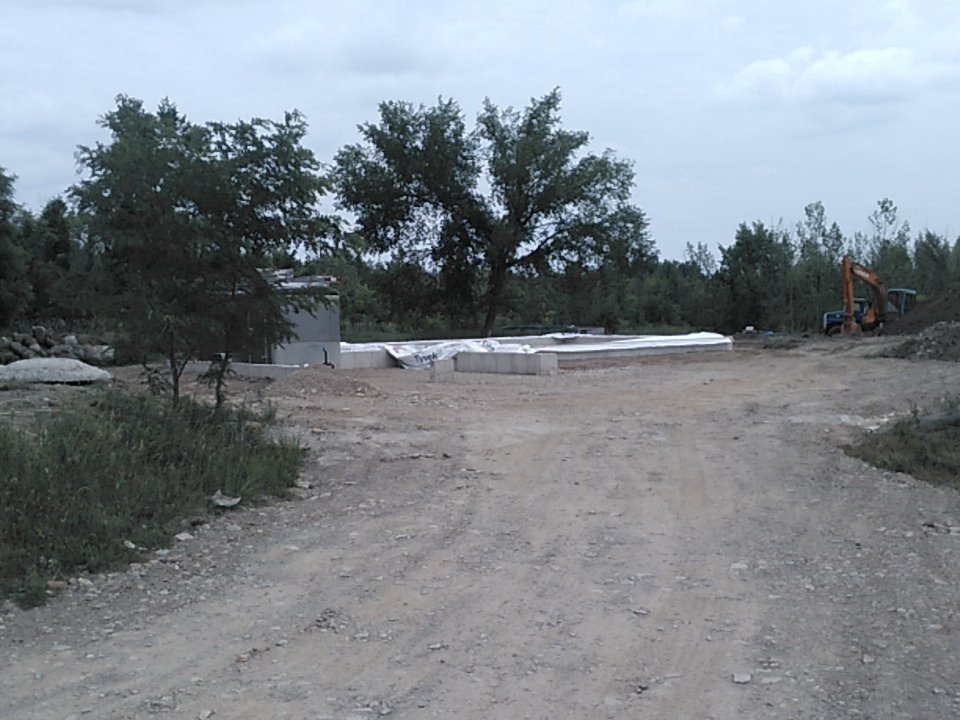 PPetrtyl's tweet photo. The next #barriebuild #modular #guildcresthomes foundation is ready. tomorrow we will have a 2storey home https://t.co/ifZWMxMcRO