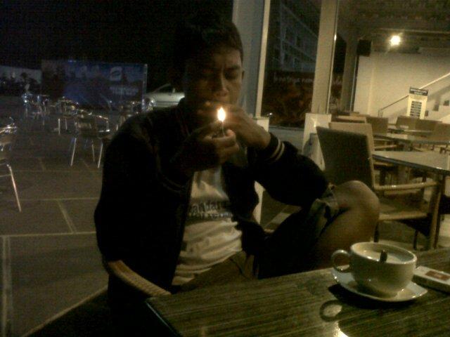 dwi_arieff's tweet photo. I am streaming on #BIGOLIVE. Join now! https://t.co/VC3M8LDedh https://t.co/wh8p5Ybc5C
