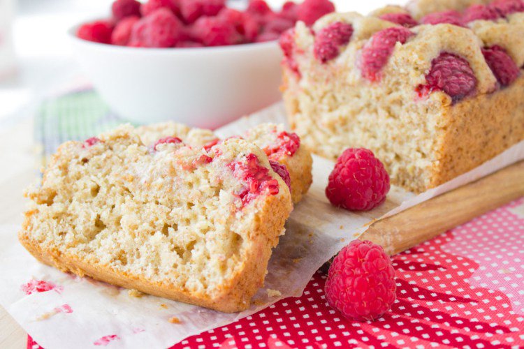 MarshasBakeBlog's tweet image. Raspberry Lemon Cake &amp;gt;&amp;gt;&amp;gt; buff.ly/29iyEUp via @NataliesHealth