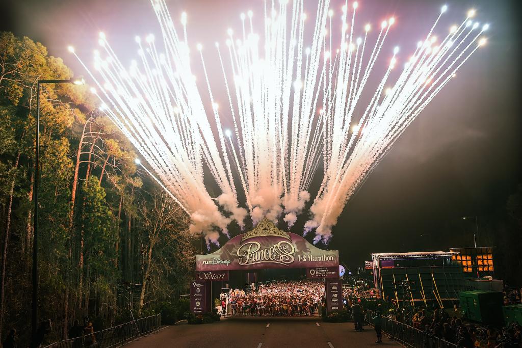 runDisney's tweet photo. Mark your calendars! Registration for #PrincessHalf Weekend opens Tuesday, July 12 at noon ET. https://t.co/nqzKSXJ21E