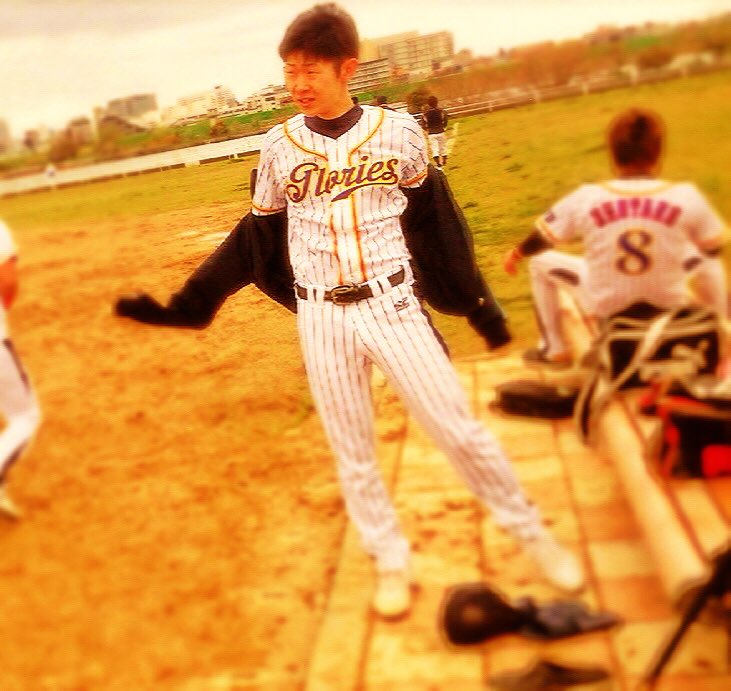 柳川真輝 175cm74㌔ 右投右打 投手

チームの投手の要。
ダイナミックなフォームから繰り出される、威力のあるストレートが武器。
ストンの落ちる、チェンジアップも特徴だ。

また、打者としてもいい成績を残している！