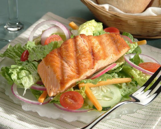FultonFish's tweet photo. Grillin’ time means deliciously fresh #Salmon! 20% Off + Free Shipping at https://t.co/0rq9j4sa2s #fultonfishmarket https://t.co/VgEn9ZqCoD