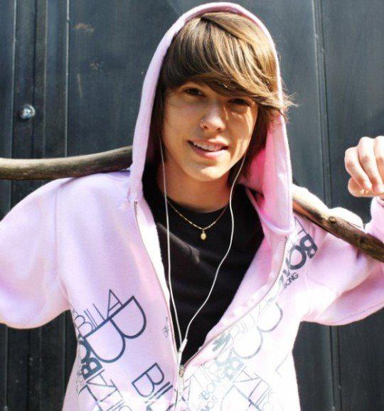 awsstimbeta's tweet image. Boa tarde.  Segue ai ou RT. Respondo todos no direct.