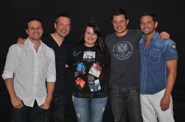 stacccfaceee's tweet image. @98official look out for ur #invisibleFAN from the package tour #my2ktour #invisibleFAN how about a duet this time?