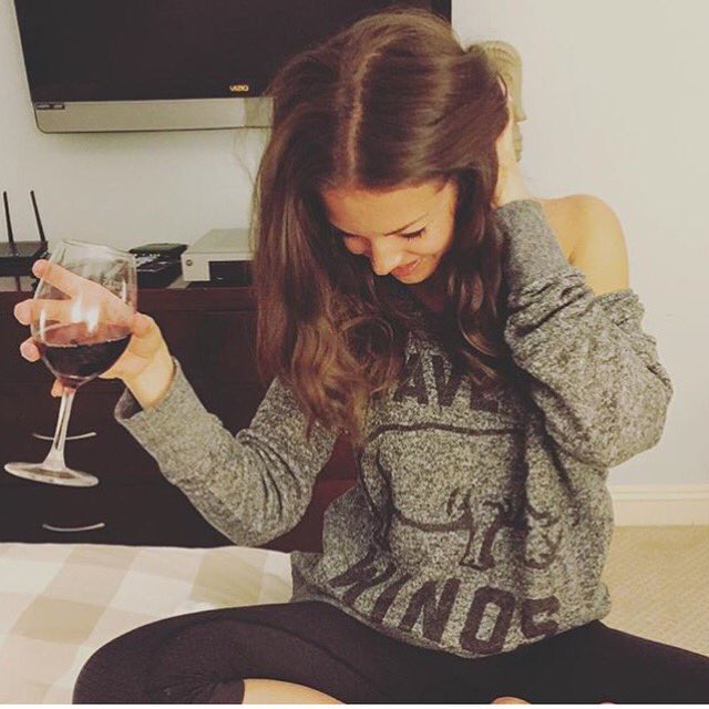 BuyMeBrunch's tweet photo. Ready to wine-down #savethewinos #buymebrunch #winewednesday https://t.co/TzISnZ2kPK