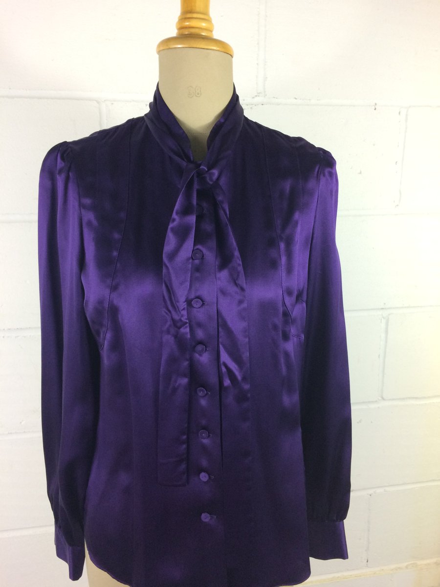 glamgiving's tweet photo. Glam up #whistles #silk #blouse &amp; support #macmillian @eBay4CharityUK  https://t.co/sdKzWdTOcw https://t.co/68nE2qGhj4