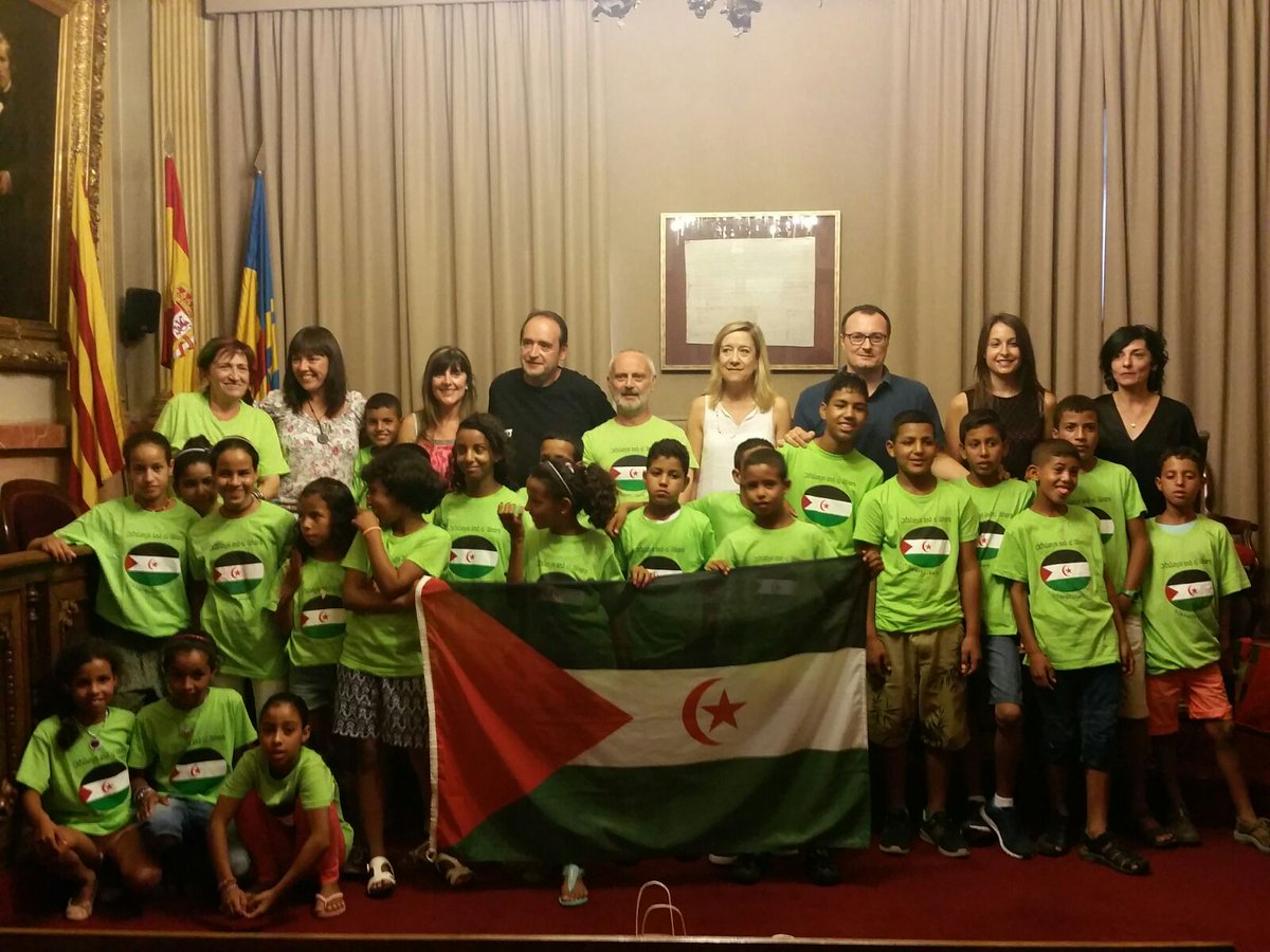 24 infants sahrauís passen #vacancesenpau a #VNG. Ens plau rebre'ls i donar suport humanitari a la causa del #Sàhara
