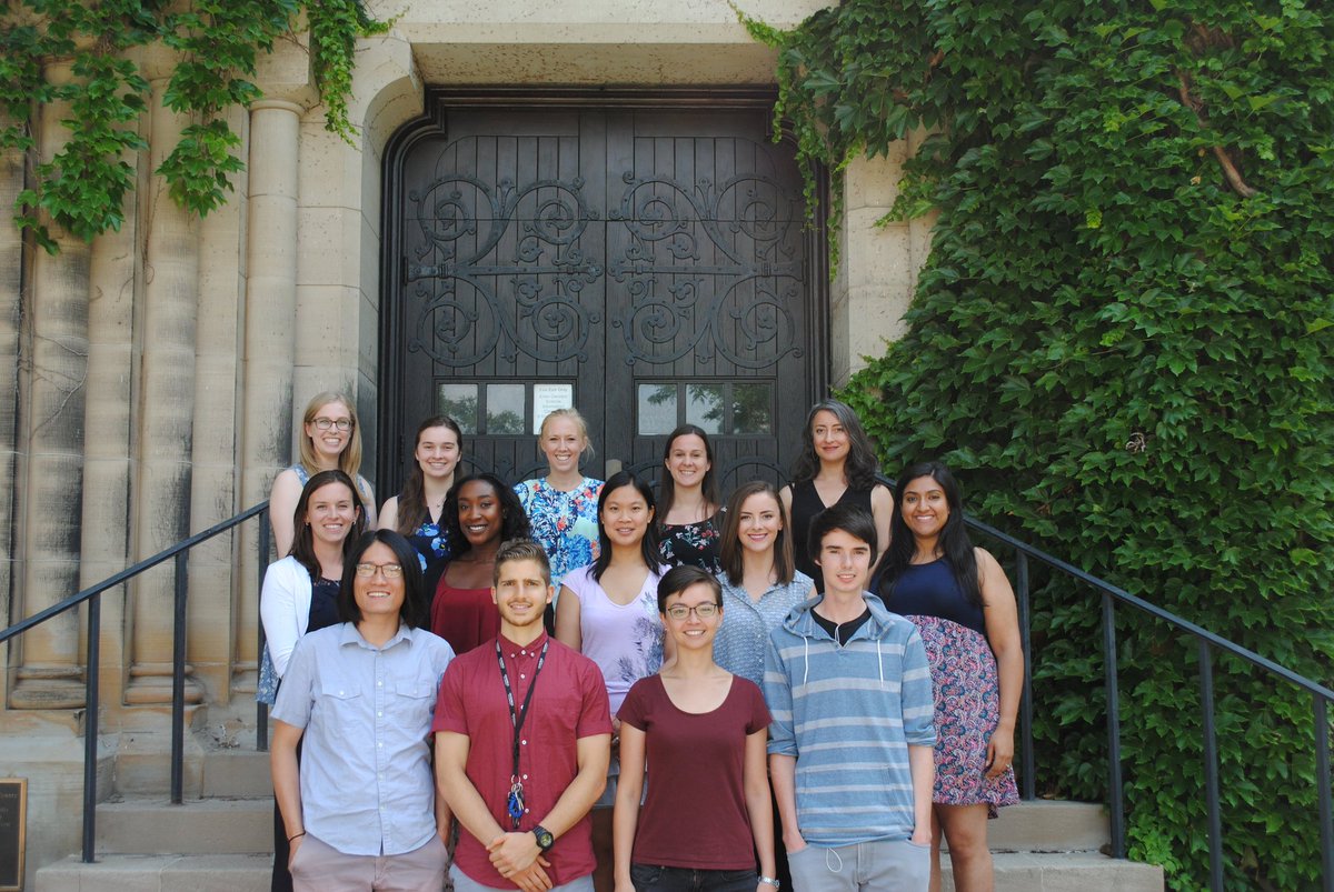 The Cowen lab 2016!!! ❤ <a href="/elizabethpolvi/">Elizabeth (she/her)</a> @teresa_omeara <a href="/Tanvi_Shekhar/">Tanvi Shekhar</a> @brachiofnord @jessiemacalpine <a href="/Taviacaplan/">Tavia Caplan</a>