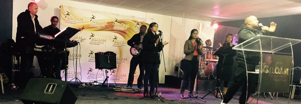 siloam_midrand's tweet photo. Wednesday service praise and worship #siloammidrand #jesus https://t.co/pVuoXWoGC2