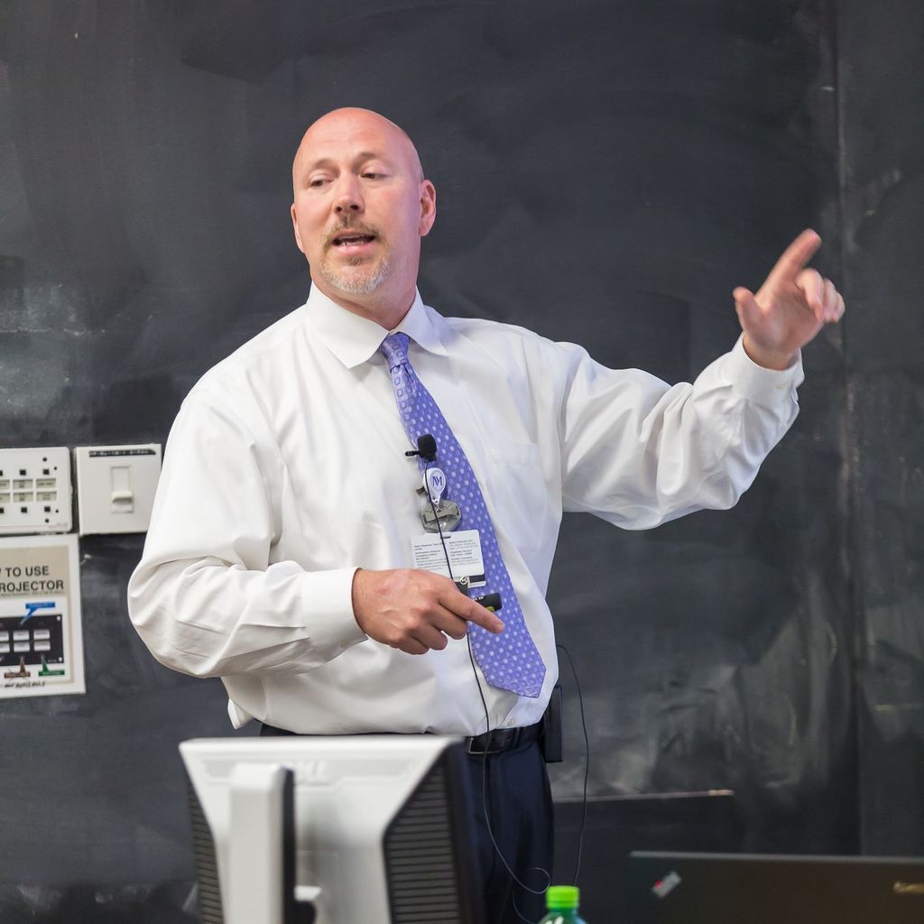 #fermilabsummer16 Dr. Pankuch explains cancer treatment with proton beams to a #Fermilab audience
