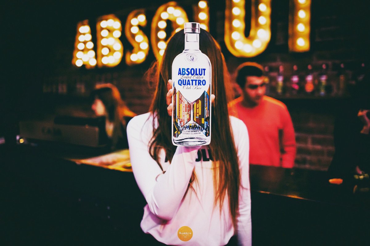 QuattroClubOk's tweet photo. #AbsolutQuattro
#CocktailCity 
#BlackRoom #AbsolutVodka #QuattroClub #Invierno2016 https://t.co/OmiieVovvU